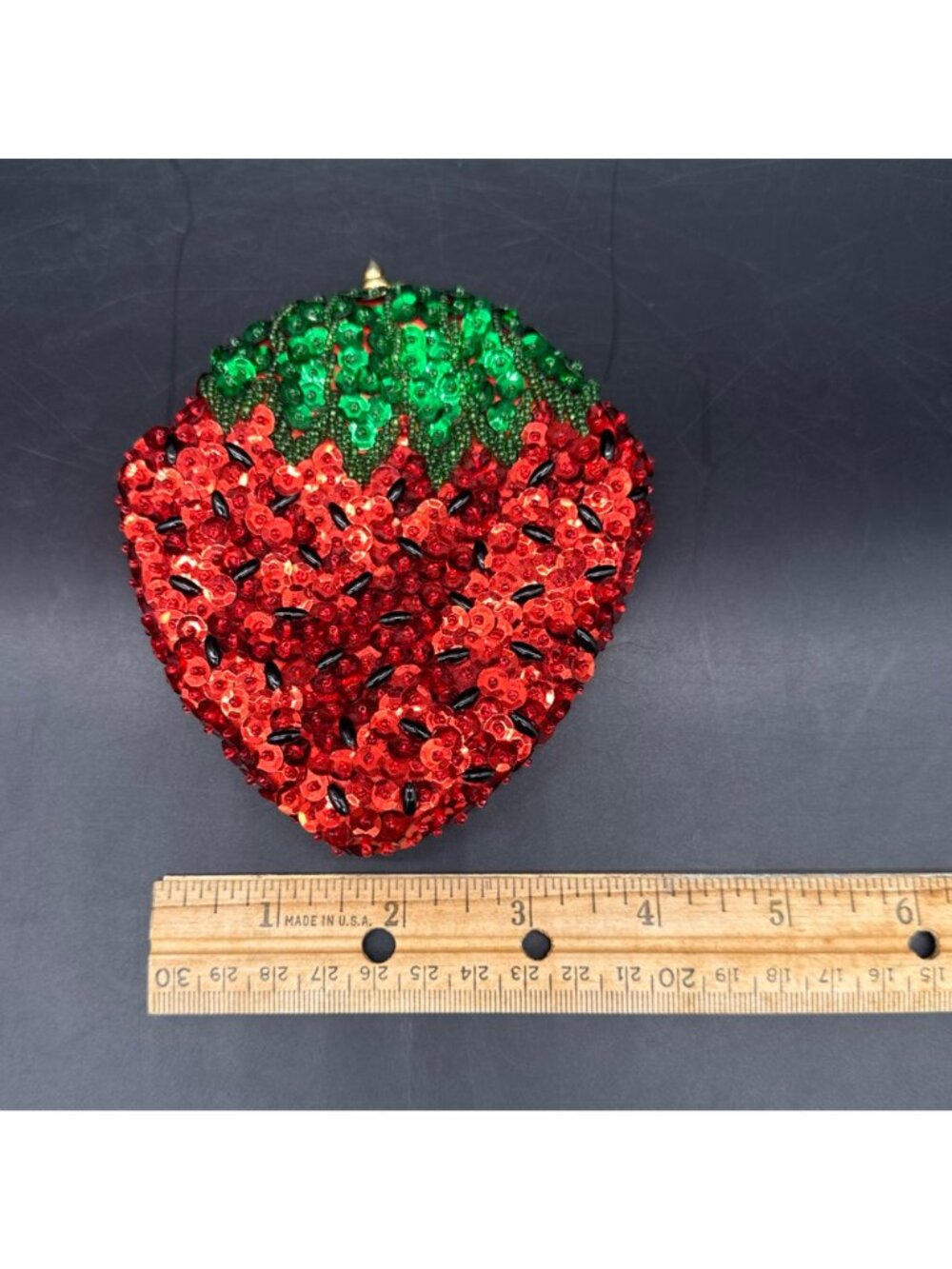 Vintage Strawberry Coin Purse Sequins Beaded Red Green Hong Kong Wallet Retro - Picture 7 of 7